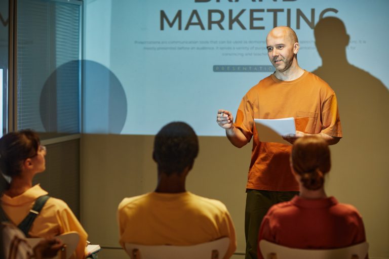 Mature Expert In Business Training